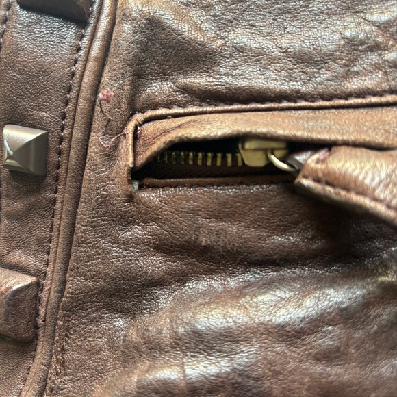 Junior Drake Leather Shoulder Bag - Picture 10 of 12